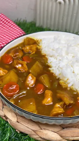 Gak perlu jauh-jauh ke resto lagi buat makan kari jepang, bikin sendiri ternyata gampang banget loh pakai sasa house kari jepang  @Sasa House satset & enak banget #SasaHouseKariJepang #KelezatanKayaRasa #KeepCalmKariOn