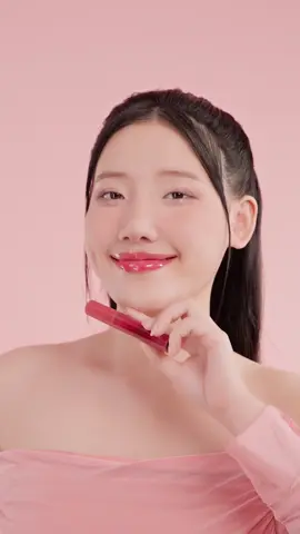 Gợi ý đây là nữ vocalist chính của nhóm (G)**** 😚 💄Son Drop Glow Gel màu Very Sure #3CE #3CEVN #3CEVIETNAM #3CESTYLENANDA #3CEDROPGLOWGEL #LIPGLOSS #LIPGLOSSVIRAL #LIPPIE #KBEAUTY #KOREANMAKEUP #MAKEUP #MAKEUPTRANSITION #MAKEUPTRANSFORMATION 
