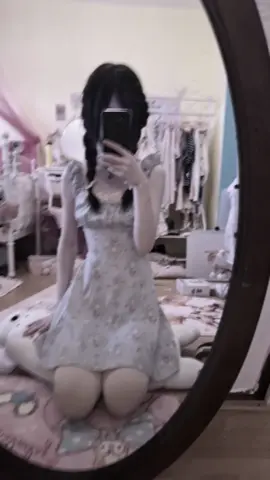 love this dress sm #coquette #lolita #lolitafashion #dollete #gloomycoquette #morute #aesthetic #coquetteaesthetic #fyp 
