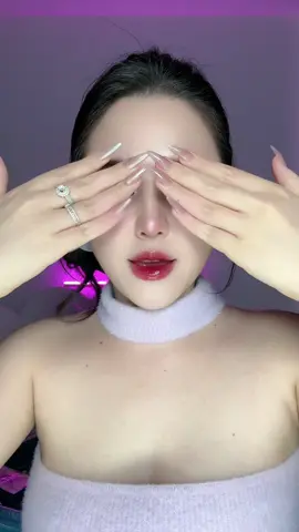 Nhũ sáng qắc 😂 #dạymakeuponline #họcmakeup #sứcmạnhcủamakeup #makeup #goclamdep #phaidepngaynay #bienhinh 