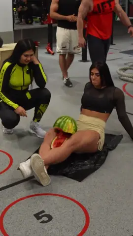 Daria Shuer#girlswholift #femalemuscle #mw3movement #muscleflex #watermelonchallenge 