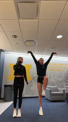 this was a workout @riley amm #kungfufighting #studentathlete #trackandfield #michigan #goblue #dance #kungfupanda 