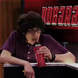 hey guys sorry i fell off the face of the earth and that the quality is terrible!! but robarrazi was so cvnt #victorious #victoriousedit #robbieshapiro #robarazzi #fyp @Matt Bennett 