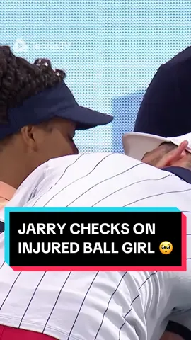 Jarry accidently hits a ball girl during the warm-up, but rushes to check that she’s okay! 🥺 #tennis #tennistv #atptour #miamiopen #miami 