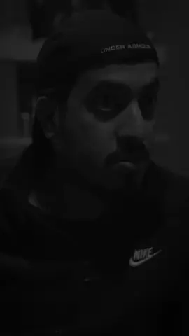 عندي ضروف عندي ضروف انا . . #شعر #شعر_عراقي #قصيده #تصميمي #تصميم_فيديوهات🎶🎤🎬 #مشاهدات #اكسبلور #اكسبلورر #الاكسبلور #تيك_توك_أطول #ستوريات #4u #viral #tiktok #fyp #fypシ #foryou #foryoupage #explore 