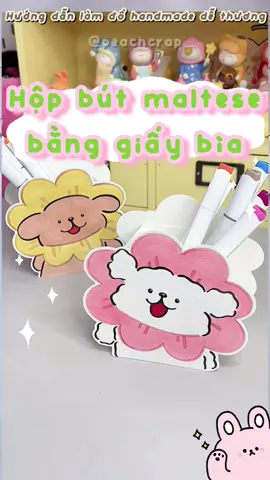 Hộp bút Maltese xinh xắn bằng giấy và bút màu nha. Trong bai ☂️ hoặc 🛒 nhé 🌷🌷🌷 #peachcrap #xuhuong #giftideas #handmade #DIY #stationery #decorbanhoc #decor #origami 