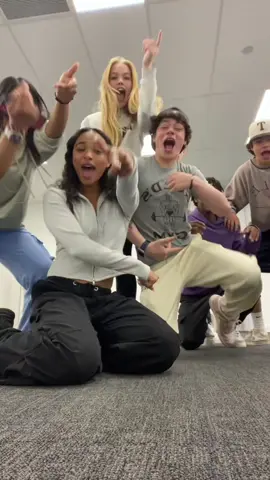 THE ALPHA THE LEADER THE ONE TO TRUST🐺🐺🐺🐺🐺#fyp #foryou #zombies4 #z4 #friends @Malachi Barton @chandler kinney @Freya Skye @Sway Bhatia @Julian Lerner @milomanheim 