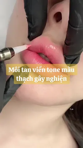 Môi thạch tan viền khiến các nàng nhìn là muốn đi phun liền đây ạ #foryou #phunmoitunhien 