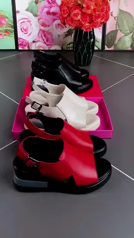 #sandalwedges #sandalwedgesimport #sandalwedgesmurah #belilokal 