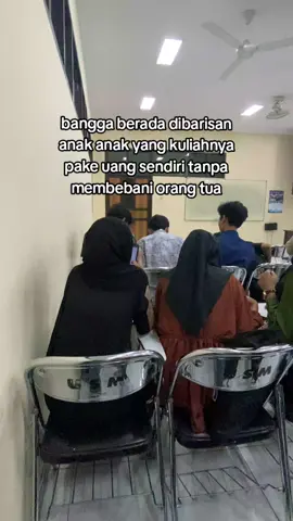 semangat buat yang kerja sambil kuliah #kuliahsambilkerja #kuliah #kerja #smk #sma #universitas #snbp #snbt #universitassemarang #usmjaya #usm #sarjana #trend #masadepan #fyp 