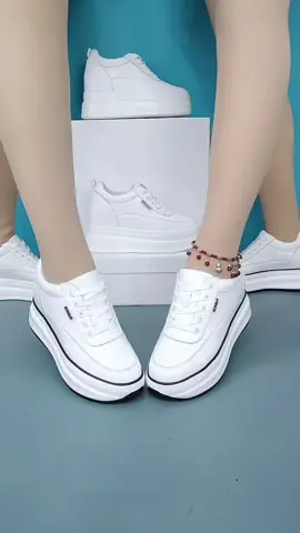 Sneakers putih tak tebal wanita, korean style sicewek pendek😘 #sneakerscewek #sneakerscewekimport #sneakersputih 