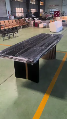 Bàn ăn #xuhuongtuongtac☘🍀🥀🍁 #banan #sangtao #notthat #xuhuong #sangtaocungtiktok #thietkenoithat 