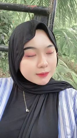 Sambil nunggu 🤭🩷  #fyp  #semuaorang  #reels  #vod 