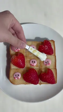 커비를 찍어누른 헬로키티 딸기 토스트 Hello Kitty Strawberry Toast 🍓 #토스트 #아침밥 #toast #breakfastideas #fyp #viral 