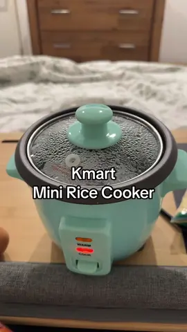 The Kmart Mini Rice Cooker is perfect when cooking Ramen Noodles 👏🏾 Super convenient when you are in insolation. I may have to take this travelling with me 🤭 @kmart australia  #kmartfinds #kmartaustralia #kmartricecooker #kmartaus #kmarthack #ramen #fypシ 