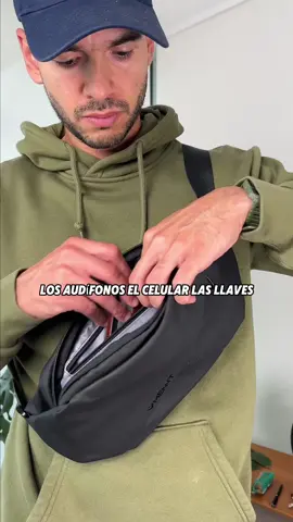 Deja de llenar tus bolsillos cada vez que sales y obtén el Banano Trip On Bag para guardar todo lo necesario 😌 Es impermeable, así que está preparado para cualquier clima y tiene todos los ideales compartimientos para lo que sea! Mira todas sus características en nuestra web 👉🏻 www.mennt.cl