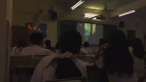 Tiết tự học vào buổi tối #thanhxuan #txvt #txvttrungquoc #hocsinhtrungquoc #kuaishou #trungquốc🇨🇳 #trungquocdailuc🇨🇳🇨🇳🇨🇳 