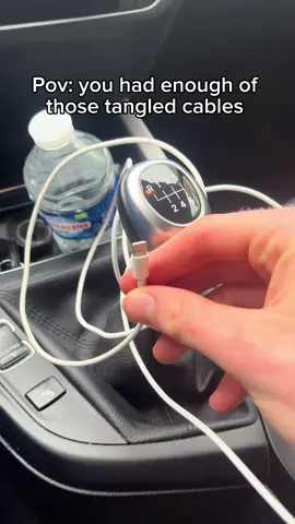 I hated it 😡 Link in bio!  #gapbuddy #cargadgets #carorganizer #caressentials #carmusthaves #carupgrade #caraccessories #charger #gapfiller #seatgapfiller #carsolution 
