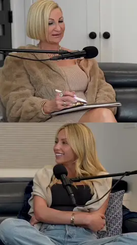 Alix Earle asks psychic about her family w/ Madeline Argy! 😱 #alixearle #hotmess #madelineargy #family