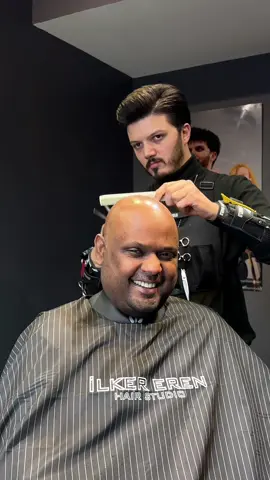 ASMR🎙️ razor cut💈 #ilkereren #hairstylist #ilkererenhairstudio #haircut #asmr #asmrbarber #hairfashion #fyp #keşfet #globall #viral #foryoupage 
