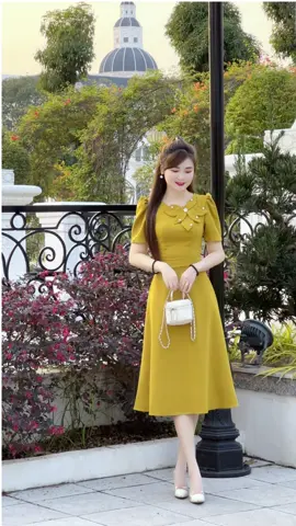 Tông màu vàng chanh cho sự nổi bật và duy nhất ❤️ #đầmdựtiệc #vaydutiec #vaydichoi #đầmđẹp #thờitrangnữ 