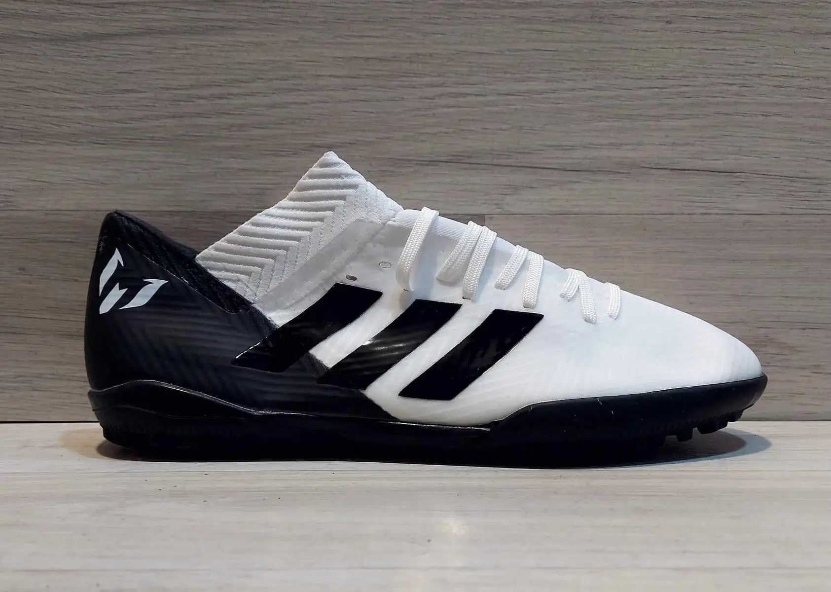 حذاء ميسي درجة اولى صنع في فيتنام  #كرة_قدم #موصل #العراق #كومنتات #اكسبلور #لايك #رياضية 