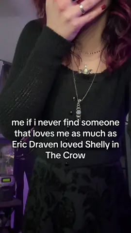 this movie is my current obsession, i could talk about The Crow all day #thecrow #ericdraven #thecure 