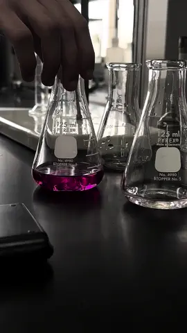 Chemistry labs >>>  #fyp #foryou #جامعة_البترول #alkobar #kfupm #chemistry #lab #kfupm_girls #kfupmer 