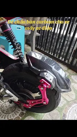 Dè chắn bùn carbon CNC cho xe máy xe điện#Xmas2023 #HelloVietnam #WhatToPlay #WhatToPlay #đồchơixemáy #phukienxemay #phutungxemay #mondubiker #dudubiker #monracing #dechanbun 