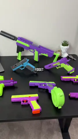 Number 1 is gonna blow your mind! Which one do you think is the coolest?🤯 #fidgettoys #fidget #satisfying #fakeguns⚠️ 