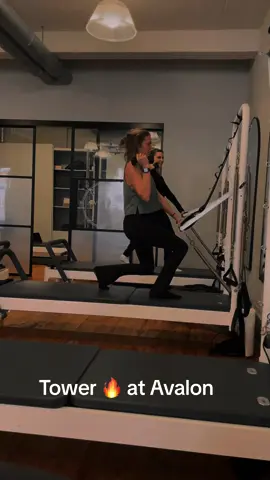 One of the recent Tower flows at Avalon that burnssss 🤪 Come move with us over the Easter break 🐣 We promise you wont regret it 🙌🏻 #reformer #pilates #claphamcommon #london #workout #weekend #Fitness #pilatesinspo #pilatesinspodaily #pilatesteacher #pilatesstudio #tower #towerpilates 