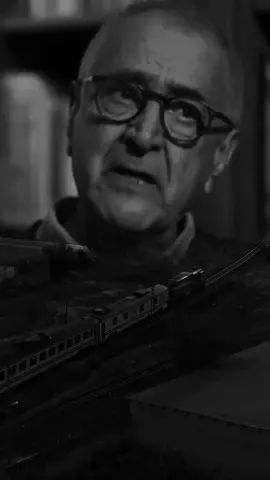 #kesfetbeniall  Anne yok kimse yok