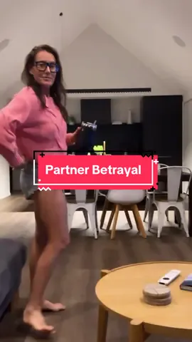 Partner Betrayal 💯🎬 #couplecomedy #marriagehumor #husbandandwife #blindreaction #reaction 