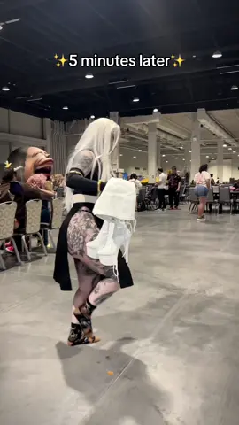 At least I waited until we were leaving😂 #animeconvention #animelasvegas #uzuitengen #tengencosplay #demonslayer #animetiktok #demonslayercosplay #tengenuzui 