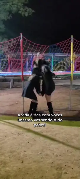 eu amo tanto essas meninas❤️ @brina @Larissa Ribeiro 