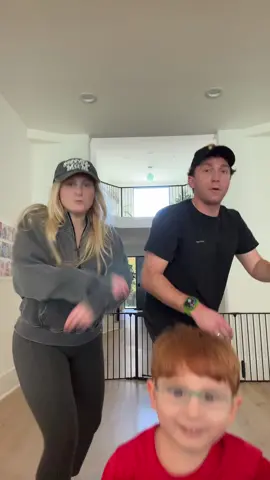 PRE SOCCER WARM UPS @darylsabara #beenlikethis 