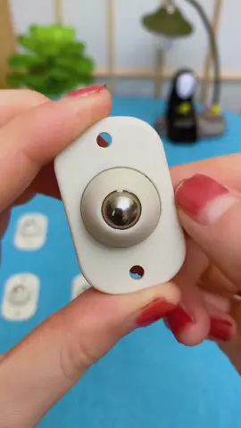 Universal wheel, no holes affixed to the bottom can be used#Universal wheel#Good things to share.#Utility goods