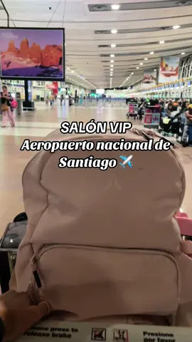 Agradecida por esta experiencia 🥹 Si vas en tu penúltimo año de carrera puedes postular a obtener tu #worldmember #santander #tarjetadecredito #aeropuerto #vip #salonesvip #chile #magallanes #avion #vuelo #puntaarenas #santiago #viñadelmar #quilpue 