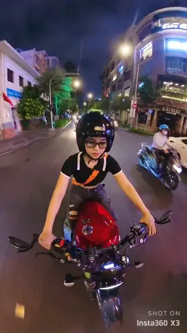 Thử Bobber ra phố lần đầu sau khi có biển với chiếc camera insta 360 one x3 cũng rất thú vị.#triumphbobber #nhuybolero #trendingvideo #xuhuongtiktok 