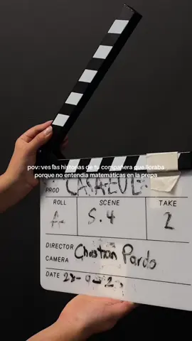 Esa compañera ahora está estudiando artes escenicas, no me arrepiento de haber tomado esta decisión 🤍🎭 #fyp #actuacion #acting #teatro #theatre #artesescenicas #arte #uni #actor #actriz #actress #🎭 