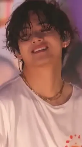 taehyung miss you😭😭😭😭#тэхен #taehyung #bangtan #рекомидации #корейцы #актив #актив                    💝 