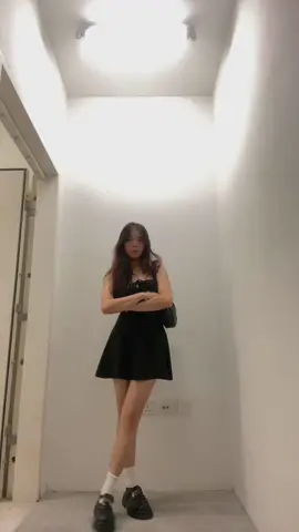 the way this dress fits 🖤