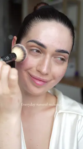 Nie musisz zawsze nosic full kryjacego makijazu ✨ #trądzik #acné #acnescars #acnemakeup #naturalmakeup 