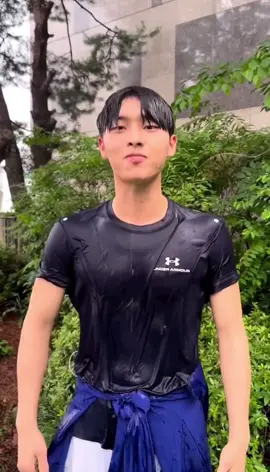 표정 먼데 너무 웃겨 그리고 너무 기여워❤️#최현욱#아이스버킷챌린지