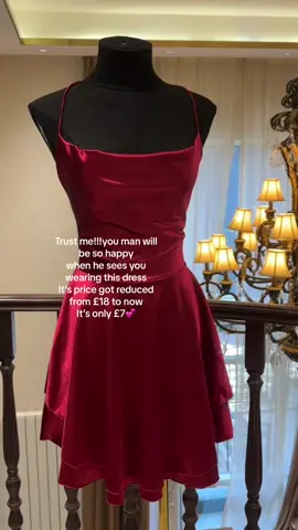 #tiktokmademebuyit #fashion #dress #backlessdress #backless #foryou #fyp #shortskirt 