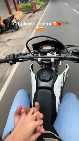 Ngabuburit naik crf 🥰🥰 #surex #supermoto #crf150l #fyp #xyzbca #masukberanda #bucin 