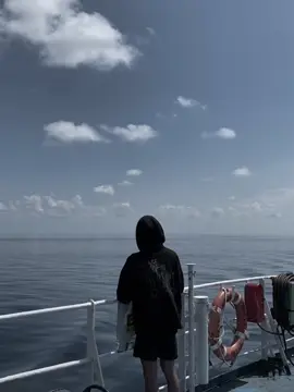 Jadilah hitam yang merangkul semua warna. #fyp #galaubrutal #sadvibes 