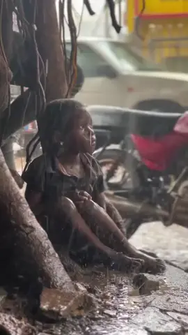 mồ côi khổ lắm ai ơi...trước khi ký giấy ly hôn cố nghĩ đến con 1 tí nhé...