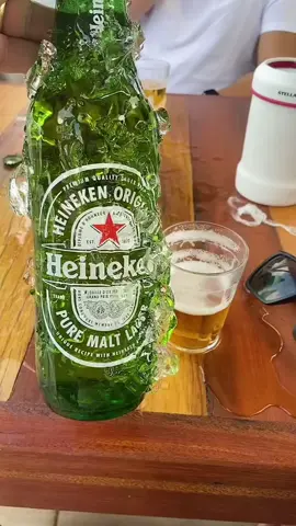 VAMO??!! #sextou #cerveja #heineken #feriado #fimdesemana #bora #beber #cachaca #sextouuuuu 