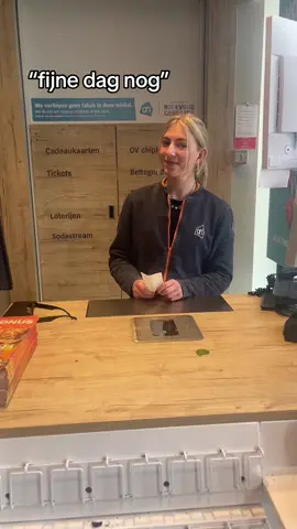 dansje voor de sfeer #foryou #appiestrijders #ahtiktok #werkse #hijzeiwerkse #smash #viral #merelstinkt 